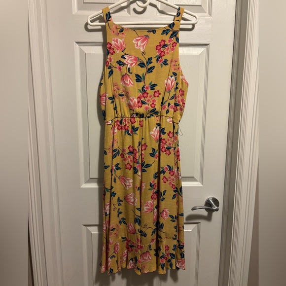 AUW - Floral Summer Dress - Picture 2 of 7